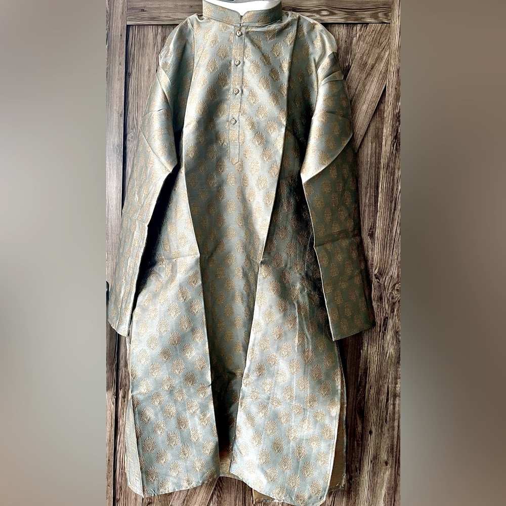 NWT Men’s light blue and gold formal wedding or Sangeet kurta - never worn!